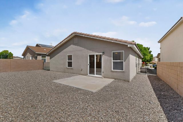 1317 Maple Meadows Drive NE, Rio Rancho, NM 87144