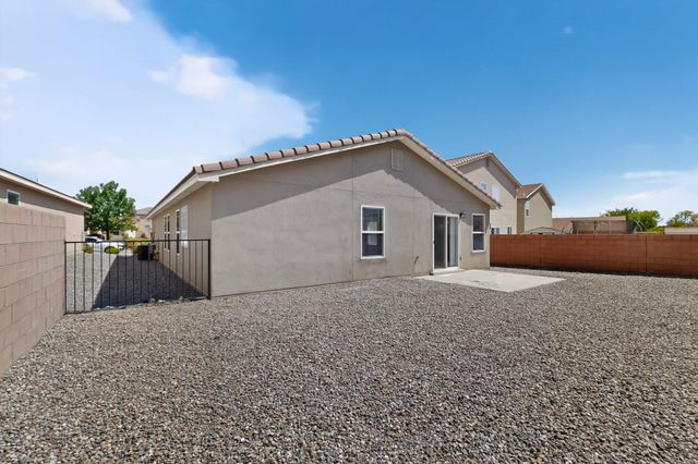 1317 Maple Meadows Drive NE, Rio Rancho, NM 87144