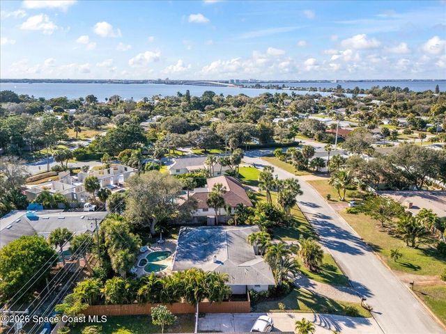 315 12th Terrace, Indialantic, FL 32903