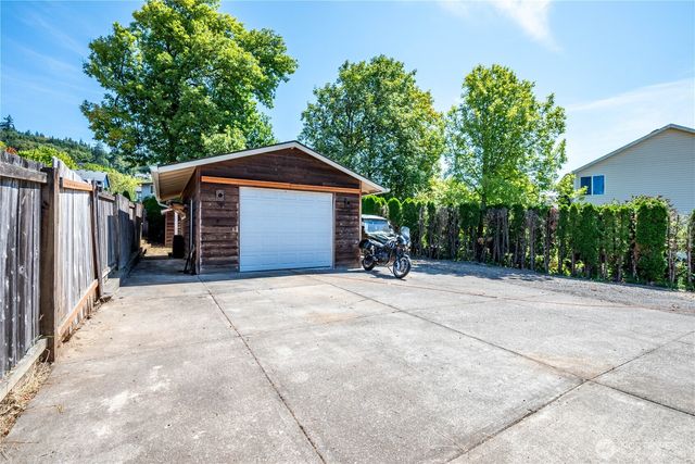 148 Greystone Road, Kalama, WA 98625
