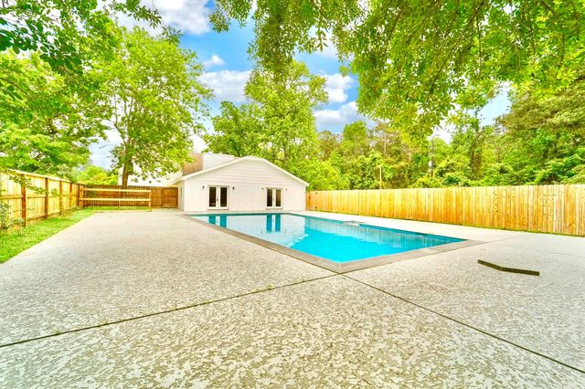 32606 Glenda Drive, Magnolia, TX 77354