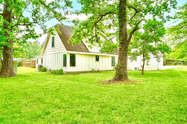 32606 Glenda Drive, Magnolia, TX 77354