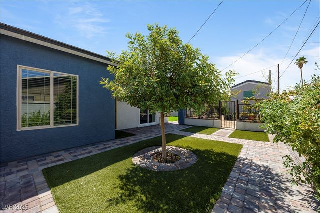 605 North Yale Street, Las Vegas, NV 89107