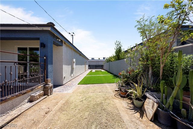 605 North Yale Street, Las Vegas, NV 89107