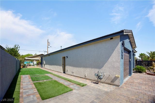 605 North Yale Street, Las Vegas, NV 89107