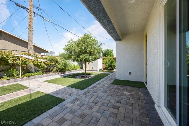 605 North Yale Street, Las Vegas, NV 89107