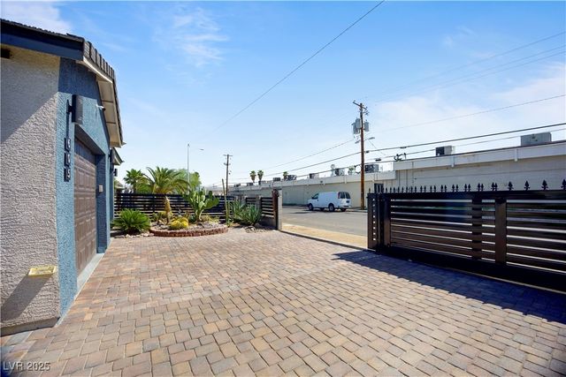 605 North Yale Street, Las Vegas, NV 89107