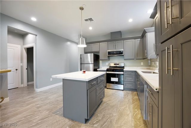 605 North Yale Street, Las Vegas, NV 89107