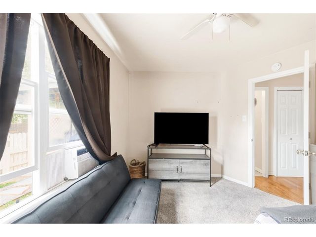 1506 Collyer St, Longmont, CO 80501