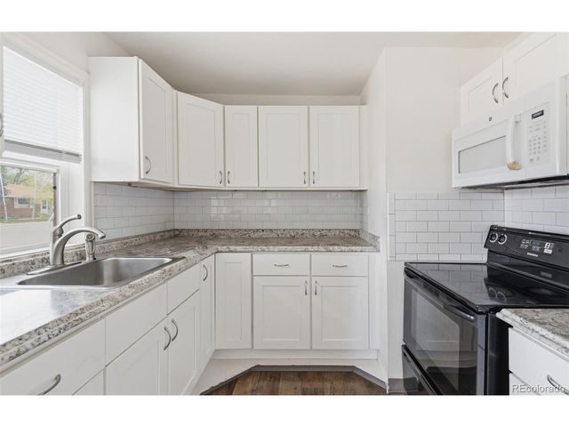 1506 Collyer St, Longmont, CO 80501