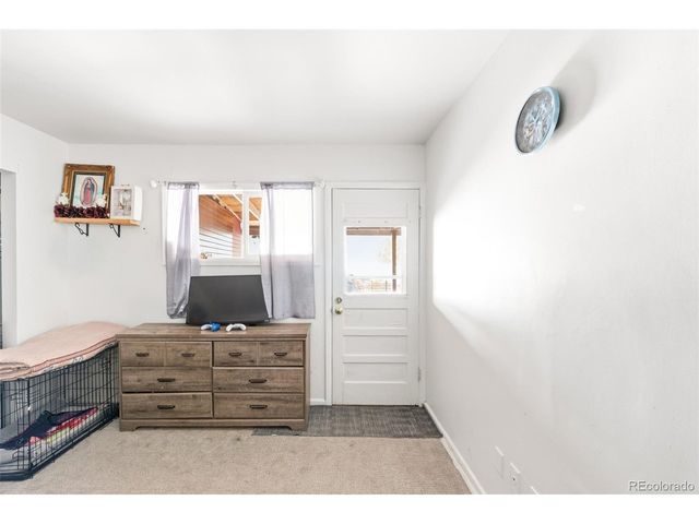 1506 Collyer St, Longmont, CO 80501