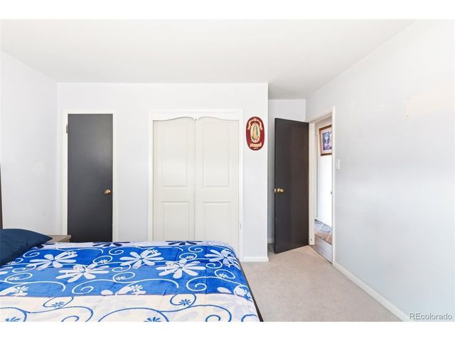 1506 Collyer St, Longmont, CO 80501