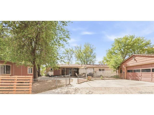 1506 Collyer St, Longmont, CO 80501