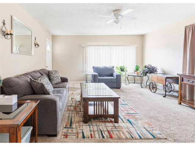1506 Collyer St, Longmont, CO 80501