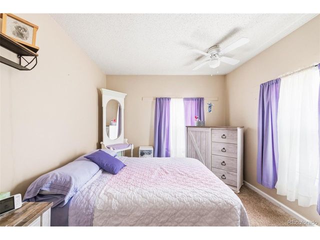 1506 Collyer St, Longmont, CO 80501