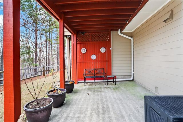 471 Vinings Estates SE Drive, Smyrna, GA 30126