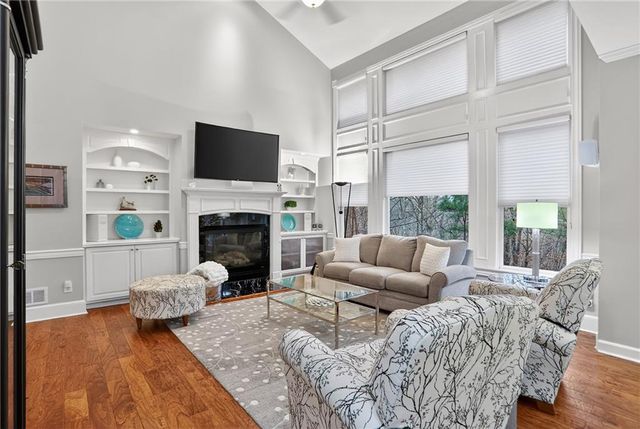 471 Vinings Estates SE Drive, Smyrna, GA 30126