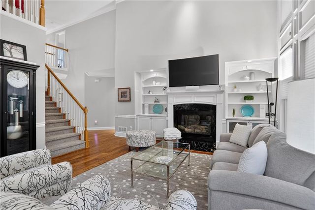 471 Vinings Estates SE Drive, Smyrna, GA 30126