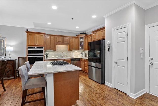 471 Vinings Estates SE Drive, Smyrna, GA 30126