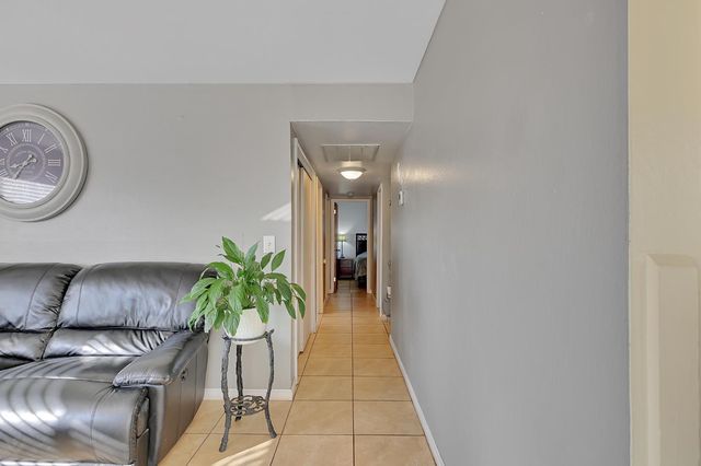 785 regent Loop, Yuba City, CA 95991