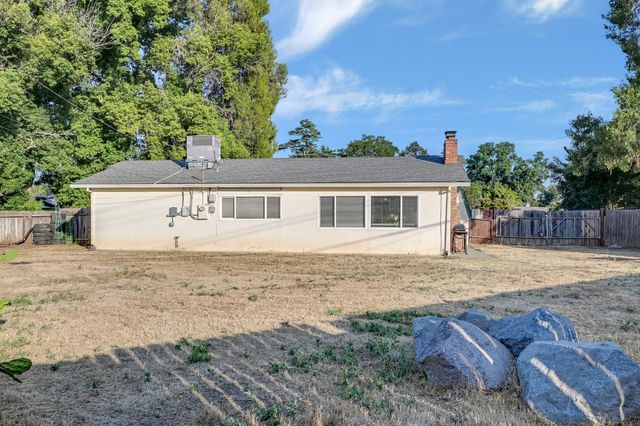 785 regent Loop, Yuba City, CA 95991