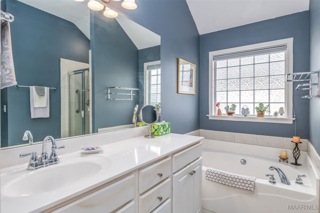 552 Glenmede Lane, Montgomery, AL 36117