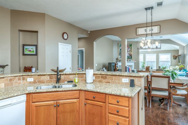 552 Glenmede Lane, Montgomery, AL 36117