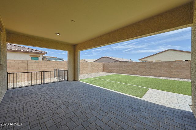 17435 W LAURIE Lane, Waddell, AZ 85355