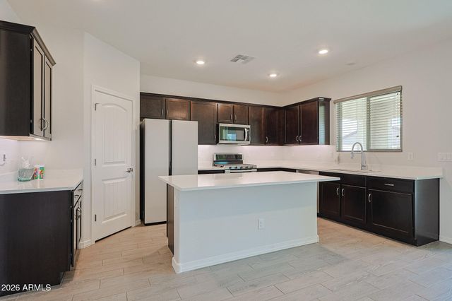 17435 W LAURIE Lane, Waddell, AZ 85355