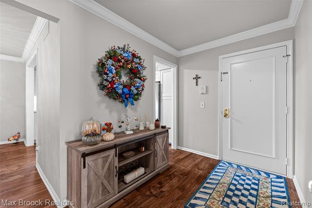 229 Barden Road, Bloomfield Hills, MI 48304