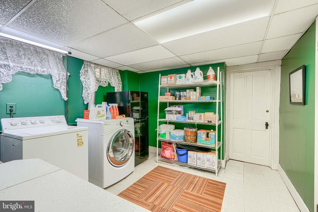 Image 91 of property listing at 207 HAWTHORNE RD, Baltimore, MD 21210