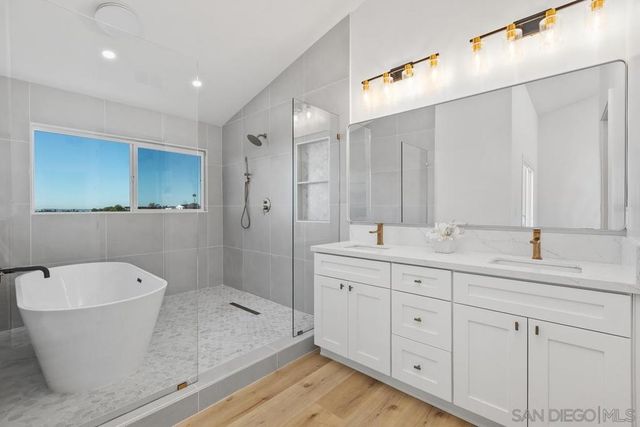 700 Selma, San Diego, CA 92114