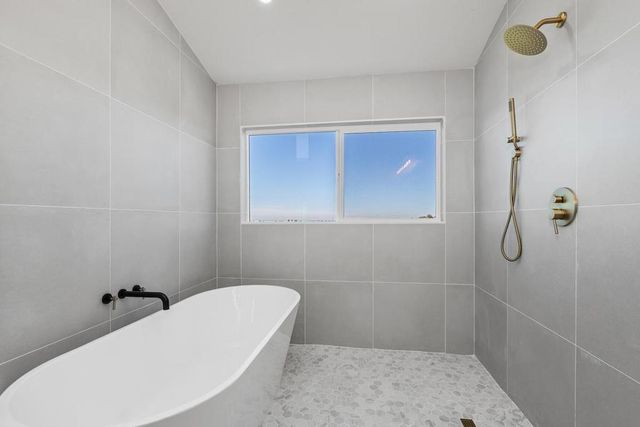 700 Selma, San Diego, CA 92114