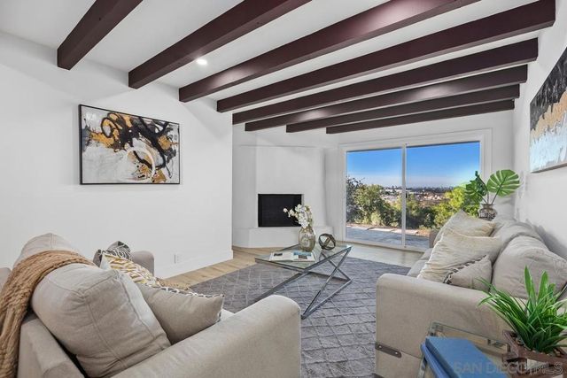 700 Selma, San Diego, CA 92114