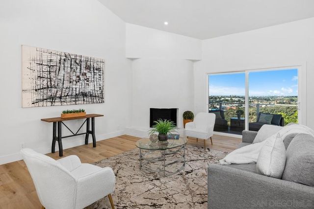 700 Selma, San Diego, CA 92114