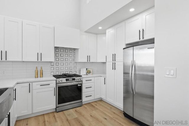 700 Selma, San Diego, CA 92114