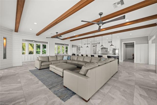 7660 Bocilla LN, Bokeelia, FL 33922