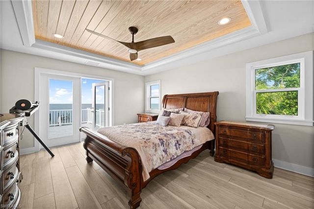 7660 Bocilla LN, Bokeelia, FL 33922