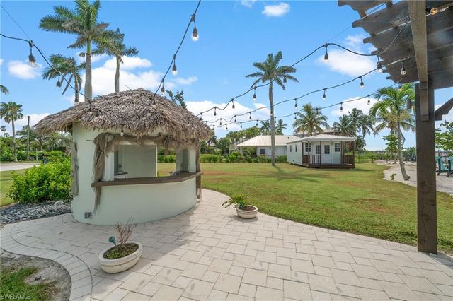 7660 Bocilla LN, Bokeelia, FL 33922