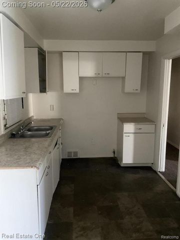 12152 Rutherford Street, Detroit, MI 48227