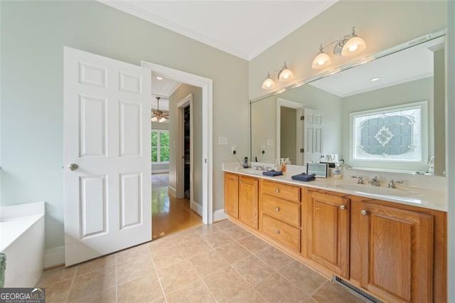 521 KLINE Road, Shady Dale, GA 31085