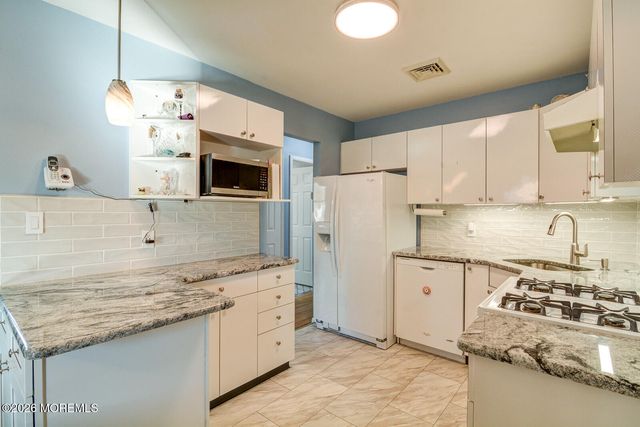 112 Teakwood Drive, Brick, NJ 08723