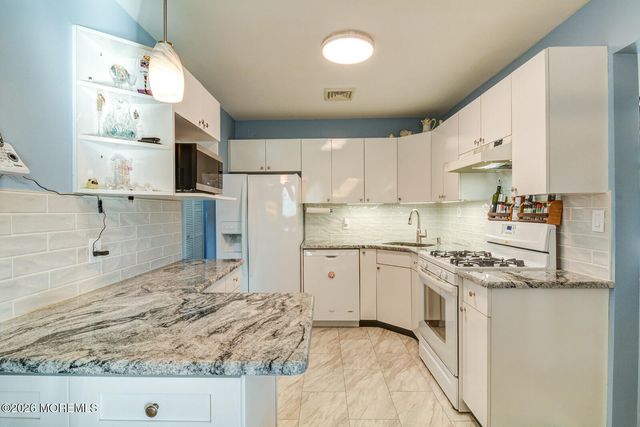 112 Teakwood Drive, Brick, NJ 08723