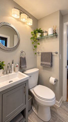 210 Washington Ave 4, Chelsea, MA 02150