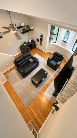 210 Washington Ave 4, Chelsea, MA 02150