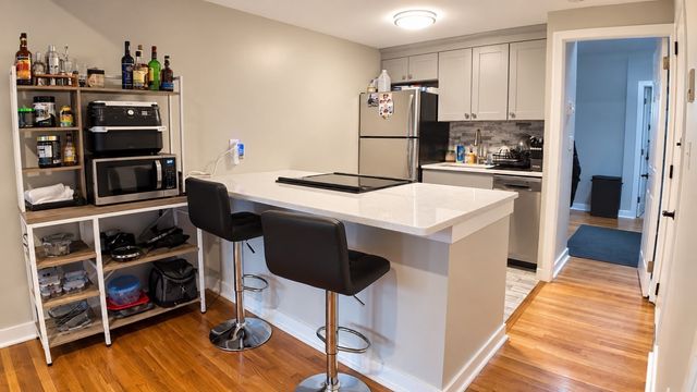 210 Washington Ave 4, Chelsea, MA 02150