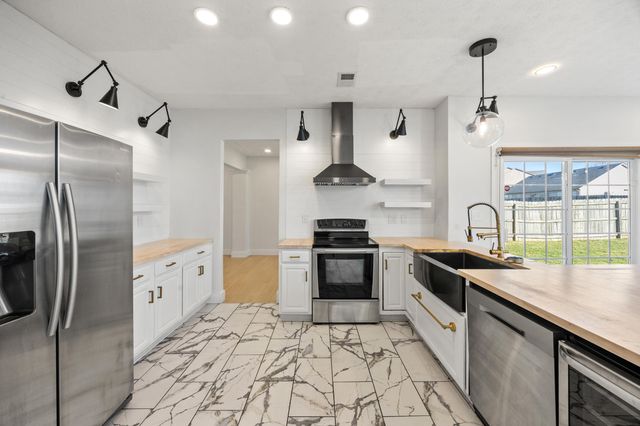 533 Thames Circle, Nicholasville, KY 40356