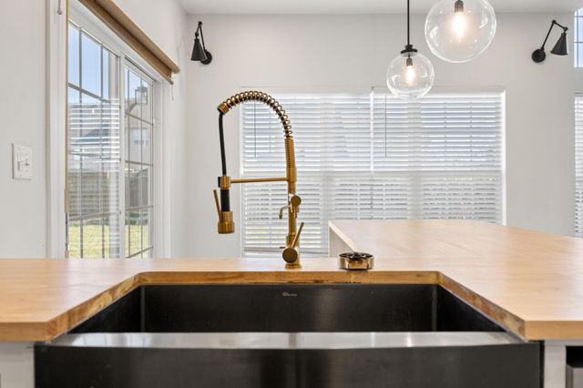 533 Thames Circle, Nicholasville, KY 40356