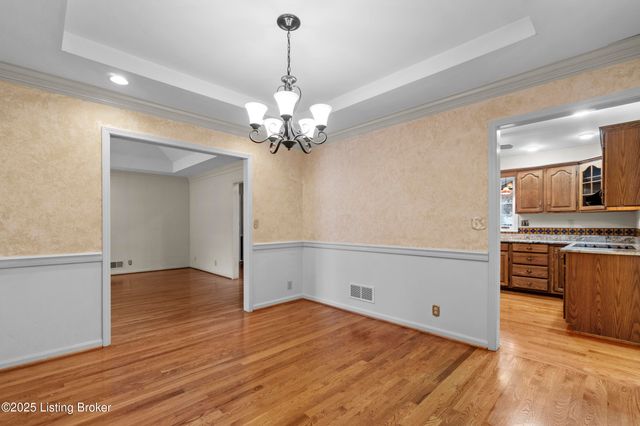 4506 Portico Ct, Louisville, KY 40299