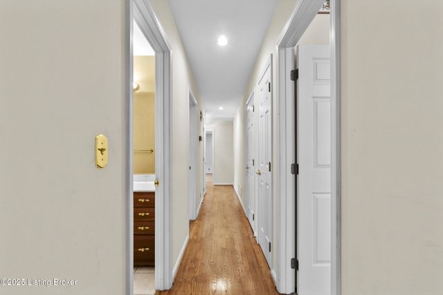 4506 Portico Ct, Louisville, KY 40299